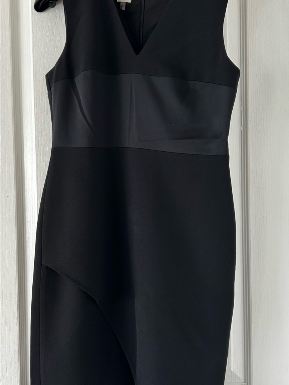 Anne Klein Black Asymmetrical V-Neck Sheath Dress